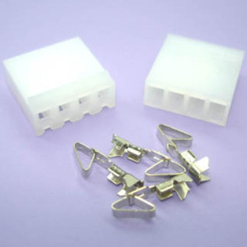37-704-5 - MOLEX SKT 3.9MM 4S W/CAT EAR PINS (5 pcs/pkg)