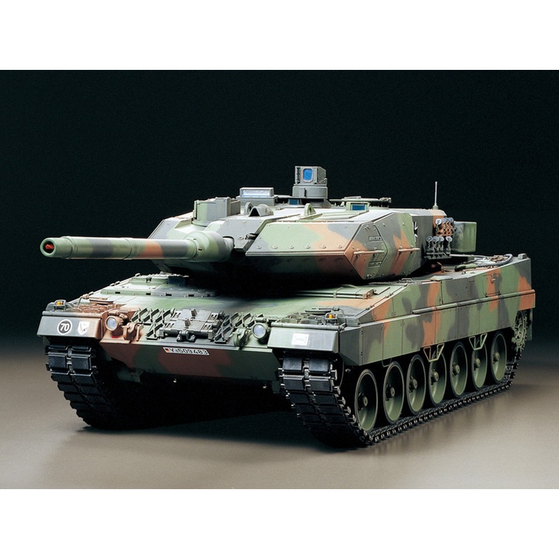 RC Leopard 2 A6 Full Option Tank
