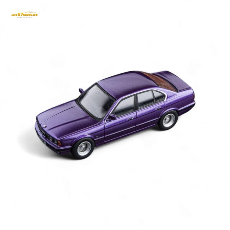 (Pre-Order) DCM BMW E34 5-Series Sedan Daytona Roland Purple 1:64