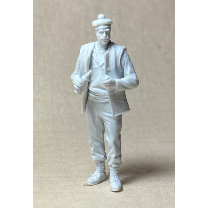 Copper State Models F35037 1/35 French Marine Armoured Car Crewman with a Bottle of Wine