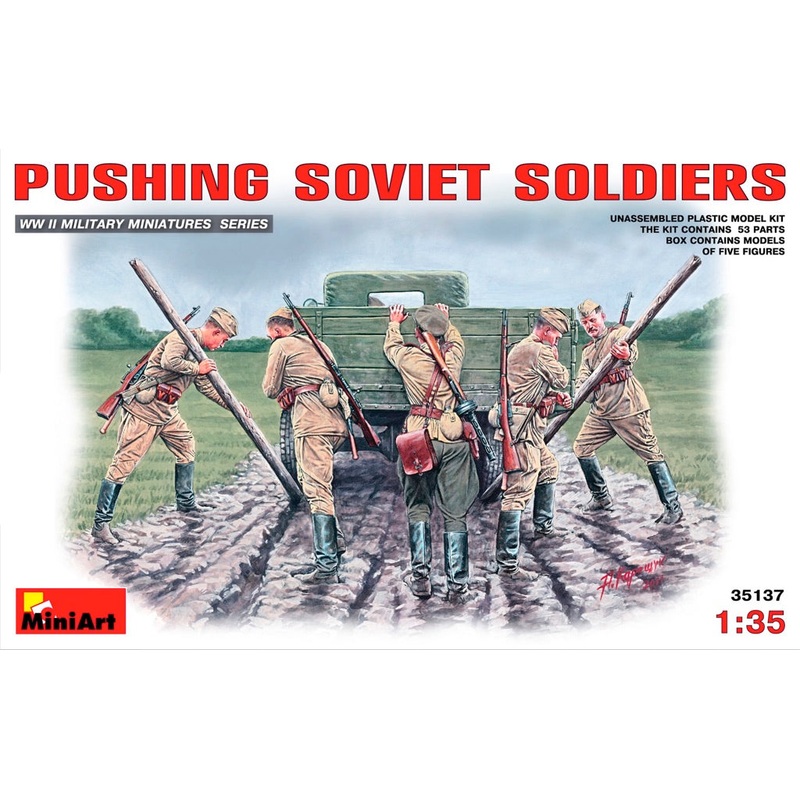 MiniArt 35137 1/35 Pushing Soviet Soldiers