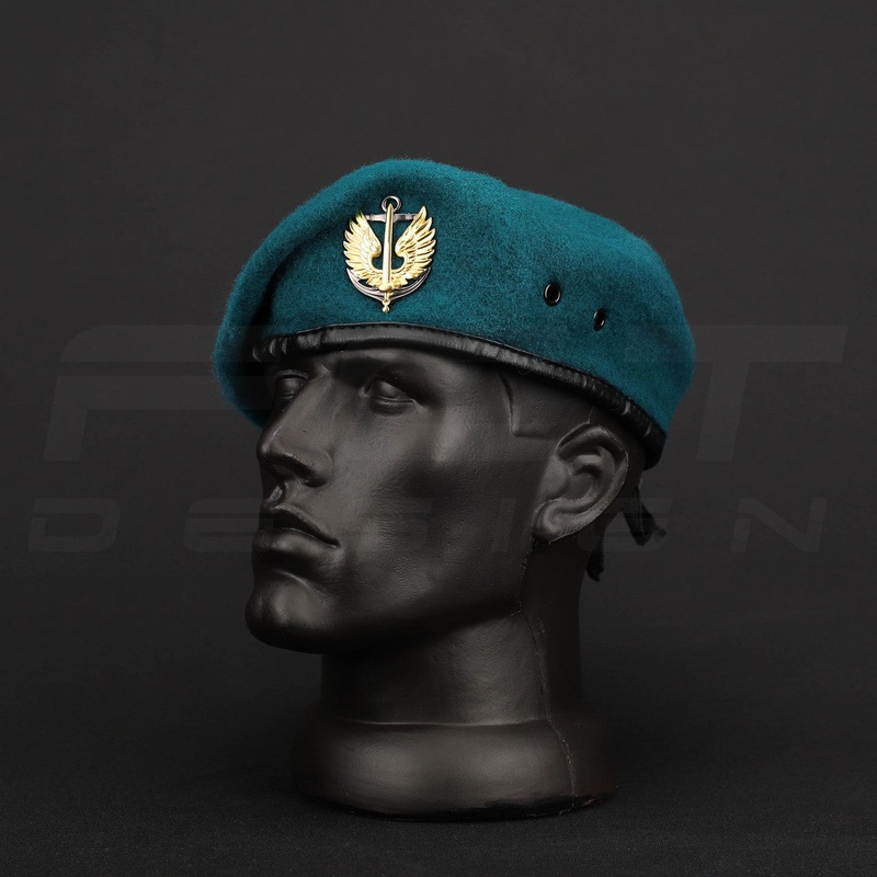 New Style Marine Corps Beret With Badge