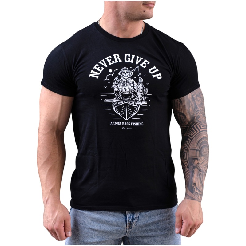 Grizzly Never Give Up T-Shirt - Durable Comfort for Outdoor Enthusiasts