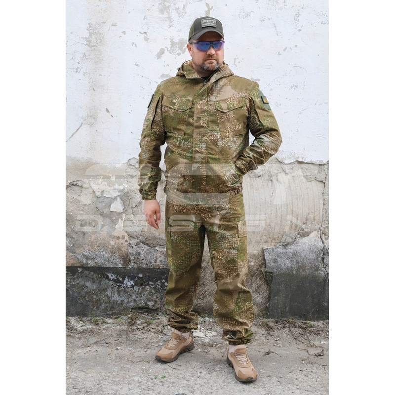 Voran Rugged Explorer Suit for Outdoor Activities