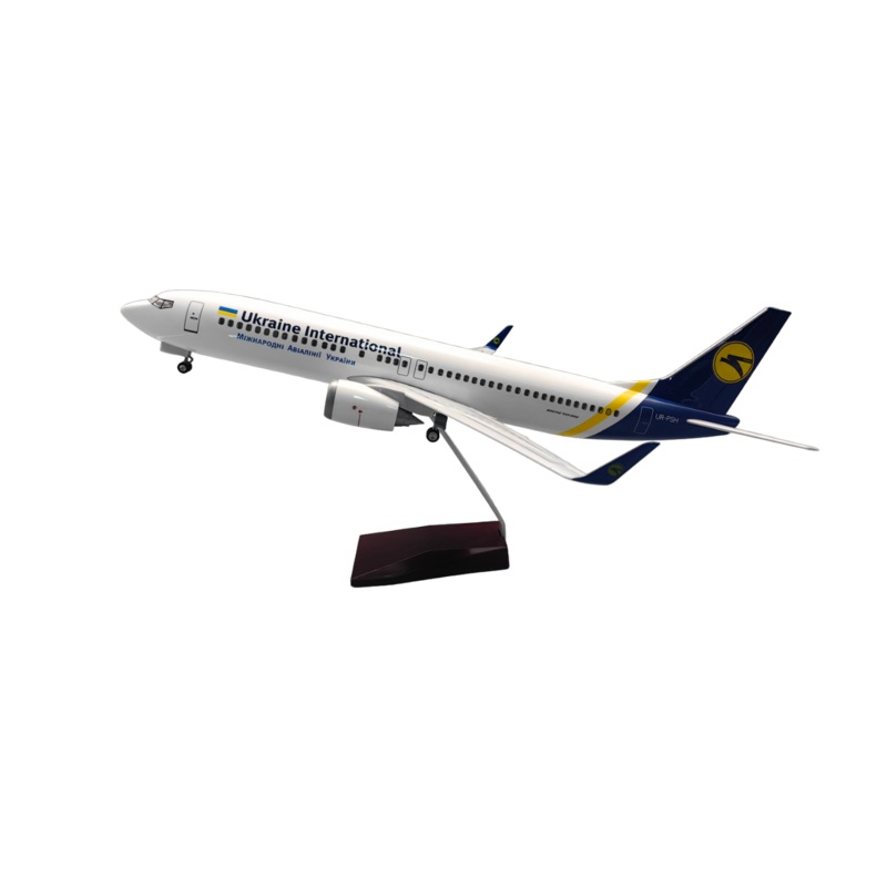 XL Ukraine International Boeing 737