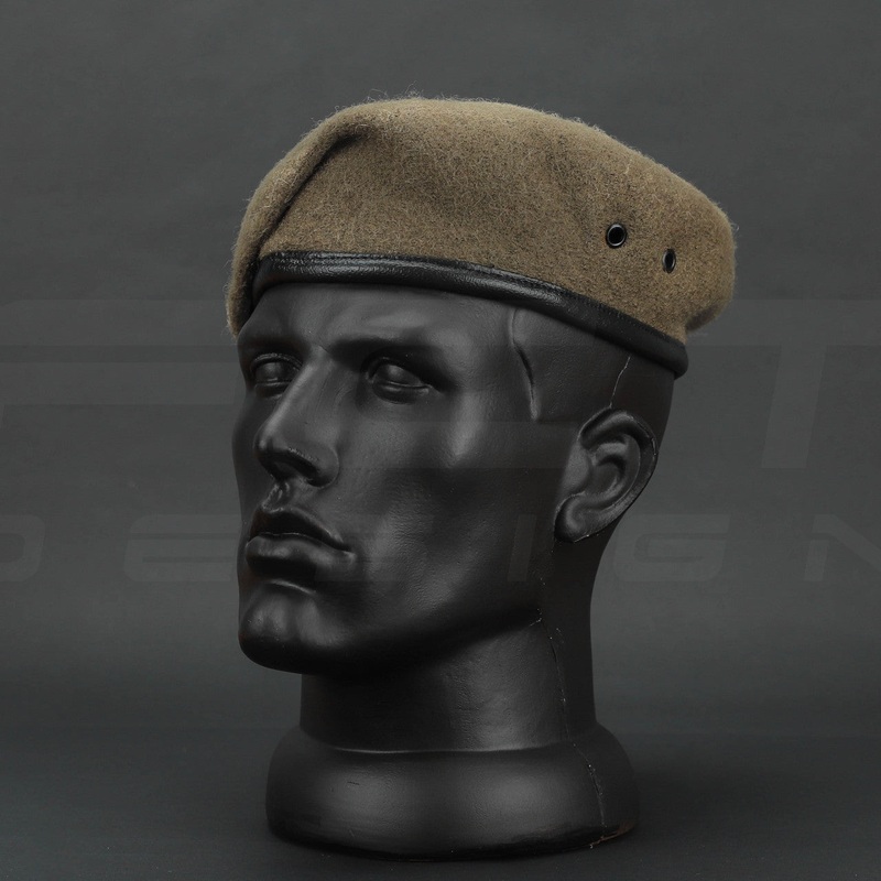 Step Drops Mechanized Troops Beret Ukrainian Armed Forces